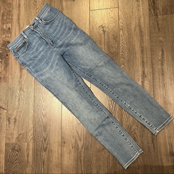 Aritzia Denim Forum Lola High Rise Skinny 28L - Picture 4 of 6
